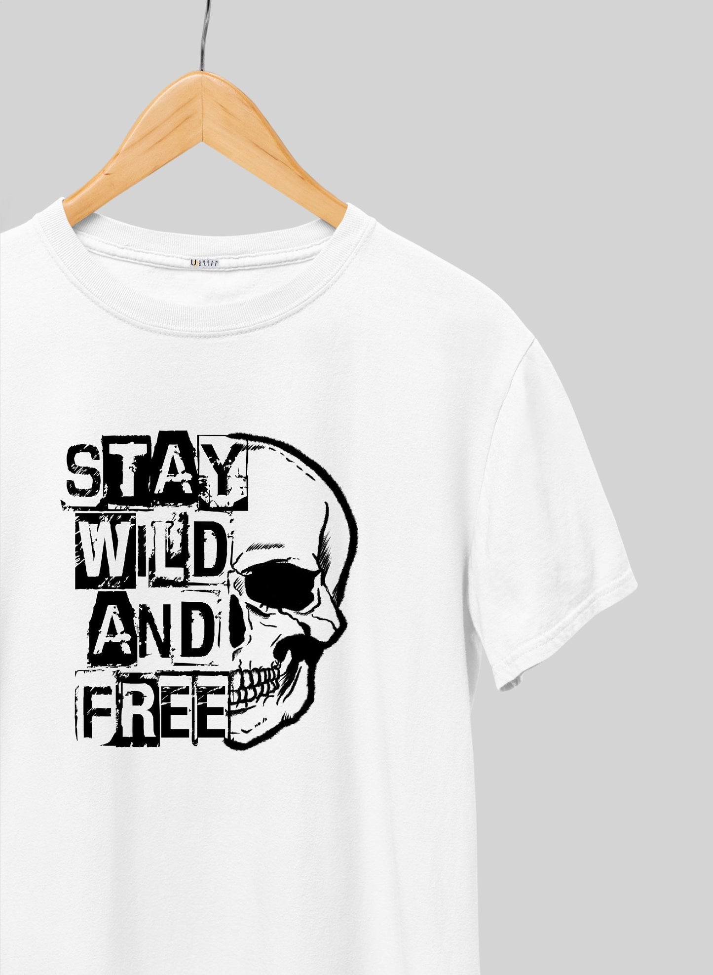 STAY WILD PRINT SHORT SLEEVE T-SHIRT - WHITE