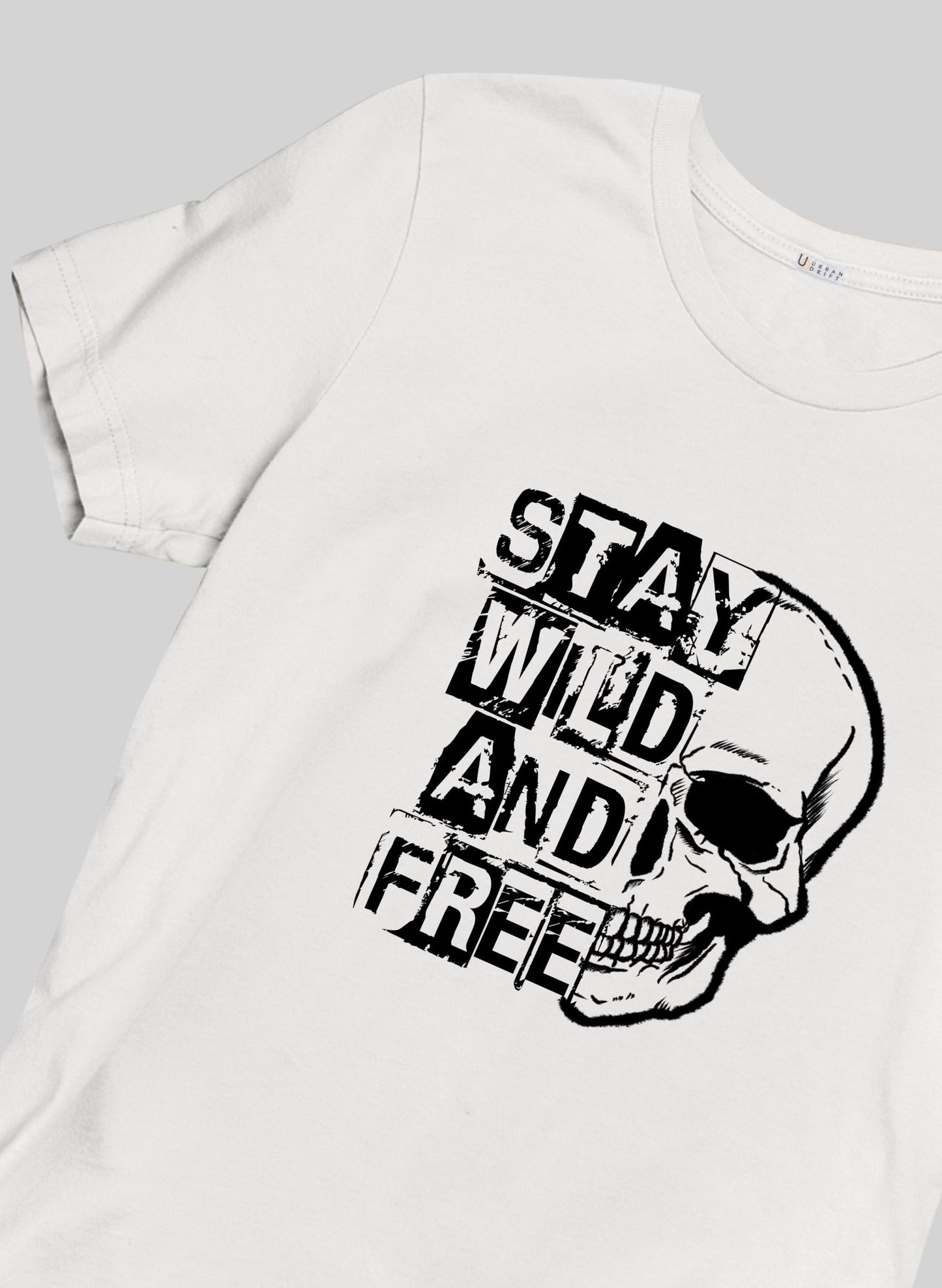 STAY WILD PRINT SHORT SLEEVE T-SHIRT - WHITE